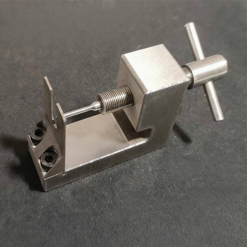 1PCS Estrattore di pneumatici  - Tamiya Model Mini 4Wd recensione e prezzo
