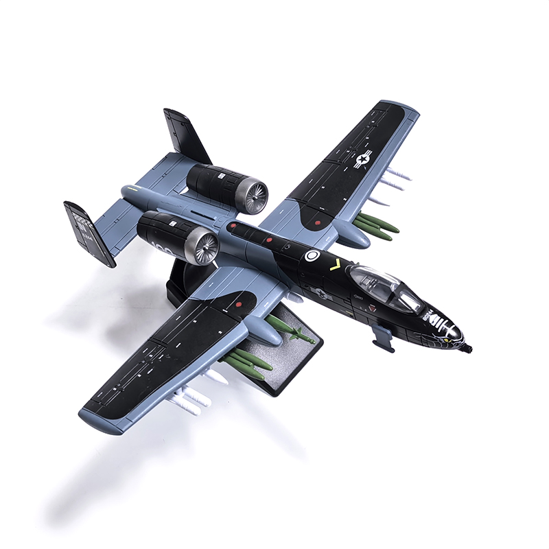 Modellino 1:72 di Aereo Su-25  - Model Airplane Plastic recensione e prezzo
